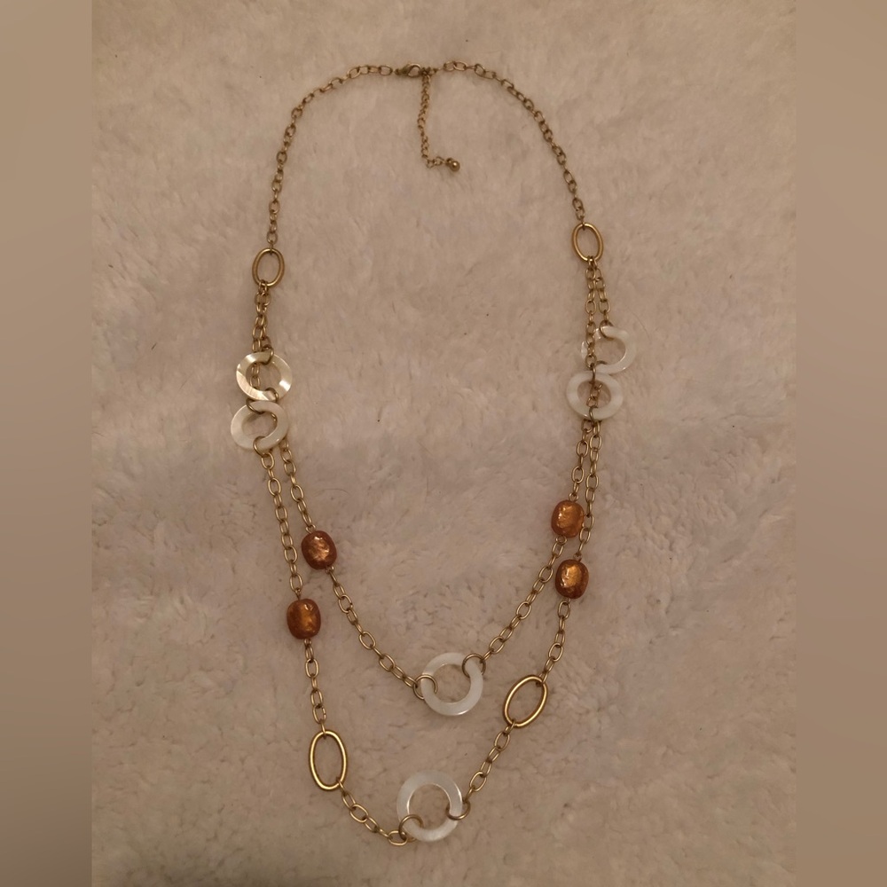 Elegant Gold and White Necklace